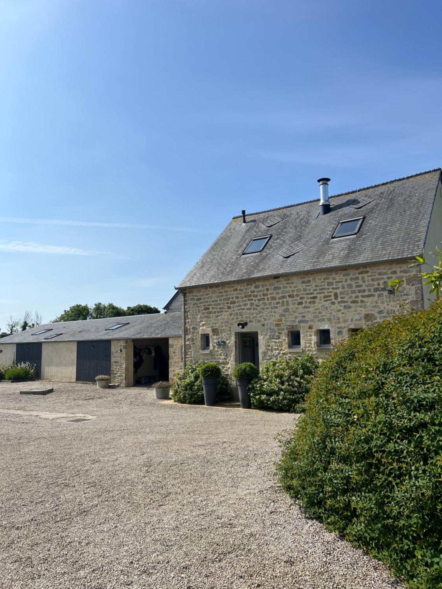 L'Atelier, Dependance De Charme, Ste Mere Eglise Sainte-Mere-Eglise Exterior foto
